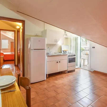 Appartement Ginestra 12 *